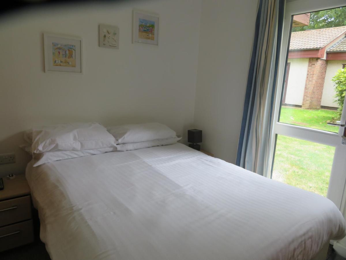 11 Trevithick Court Tolroy Manor Apartment Хейл Екстериор снимка